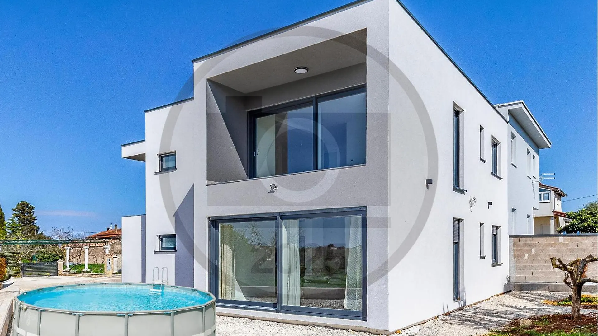 2 Bedroom Lovely Apartment In פולה